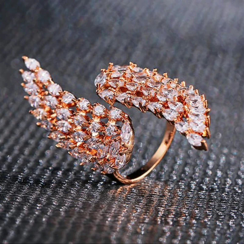 Hand Picked Angle Wing Design Opening Ring for Women Elegant Wedding Party Bridal Ring Exquisite Gift for Girl Fashion Jewelry 2024