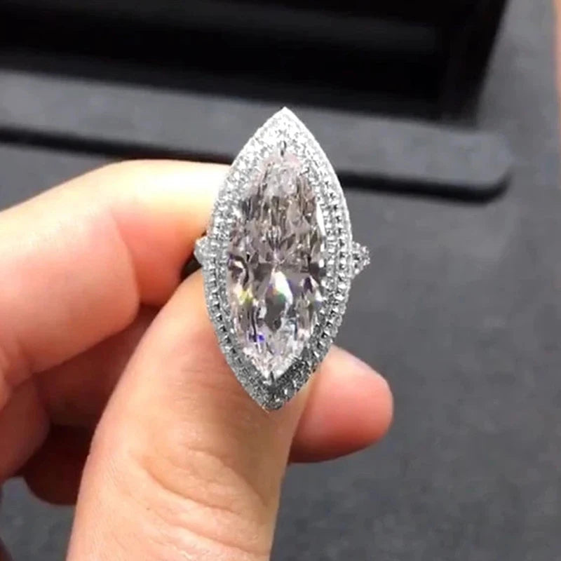 Hand Picked Bling Crystal Marquise CZ Ring for Women Modern Design Wedding Engagement Accessories Bulk Wholesale