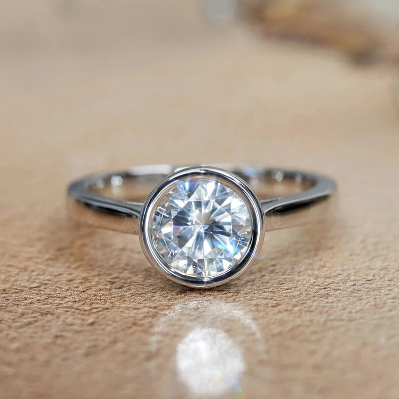 Luxury Round Ring