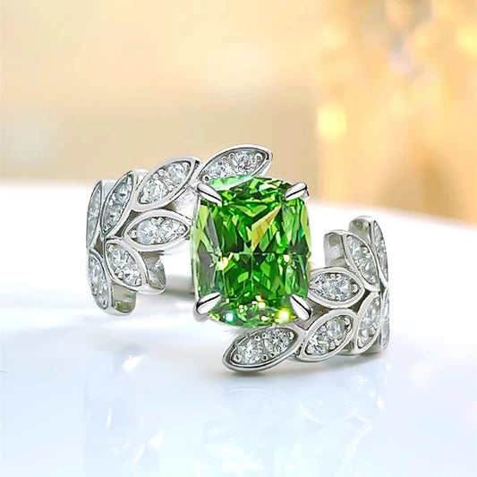 Luxury Green Leaf Ring